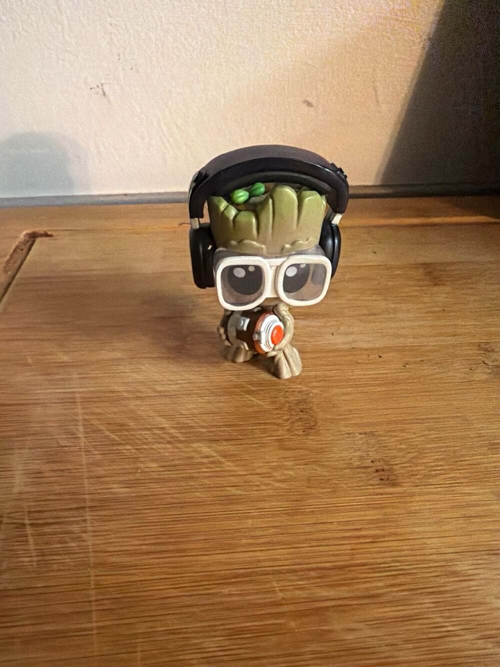 Funko Mystery Minis Marvel I Am Groot - Groot with Headphones and Detonator
